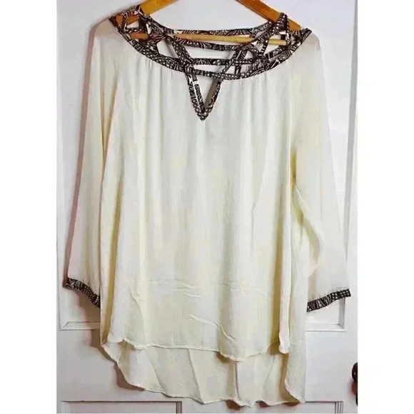 Gentle Fawn Tops - Gentle Fawn Blouse with Beautiful Cut Out Neckline Size Large